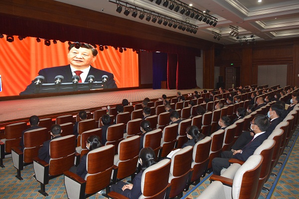 大连检察机关组织收看党的二十大开幕盛况
